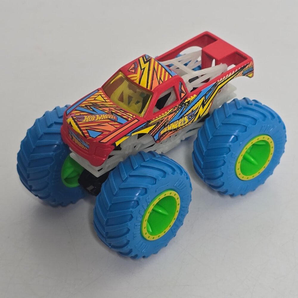 Hot Wheels Torque Terror Monster Jam Truck 1:64‎ Glow in Dark Diecast Loose